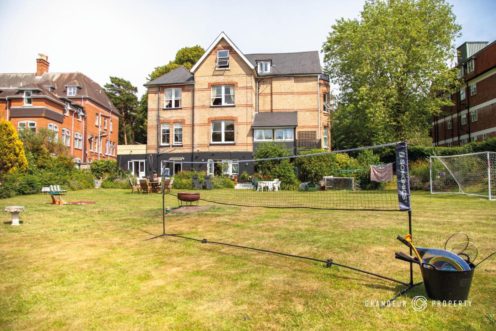 Stunning 1 Bed Garden Apartment - City Centre With Parking - The Gardenside Apartment Bournemouth Exterior photo